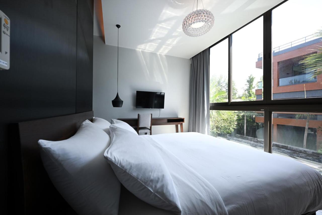 Glam Habitat - Sha Extra Plus Kamala Beach Room photo