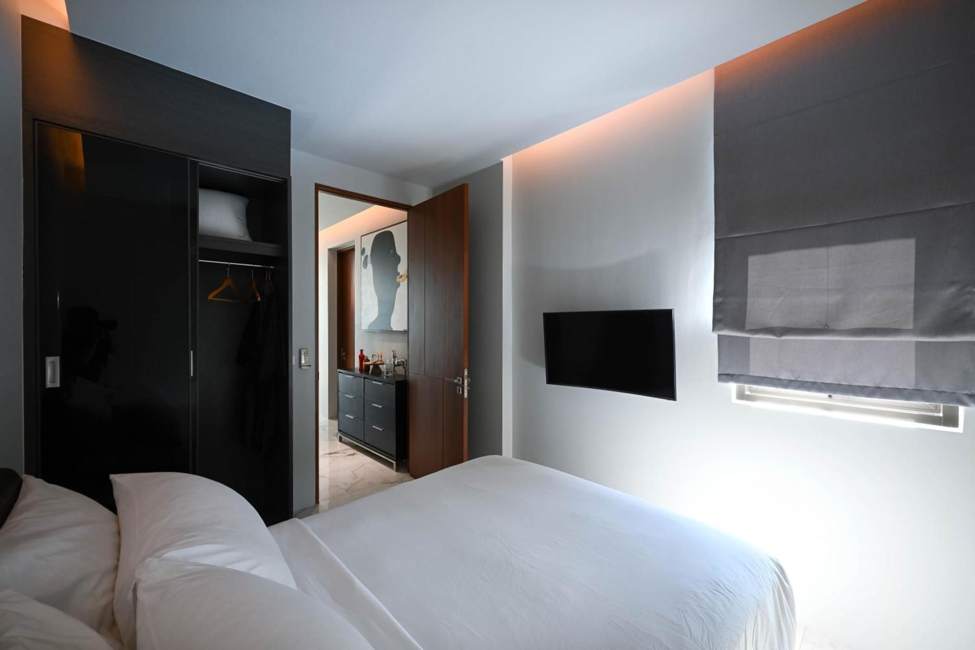 Glam Habitat - Sha Extra Plus Kamala Beach Room photo